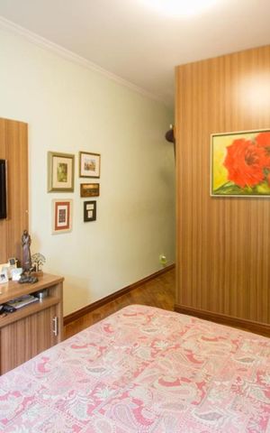 Casa à venda com 270m², 2 quartos e 2 vagasSuíte