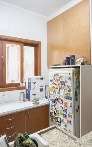Casa à venda com 270m², 2 quartos e 2 vagasCozinha Casa 2