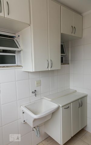 Apartamento para alugar com 72m², 3 quartos e 2 vagas Apartamento para alugar com 72m², 3 quartos e 2 vagasÁrea de Serviço