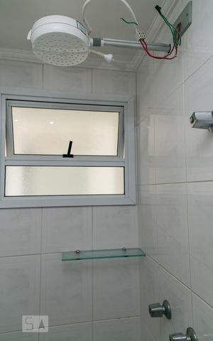 Apartamento para alugar com 72m², 3 quartos e 2 vagas Apartamento para alugar com 72m², 3 quartos e 2 vagasBanheiro
