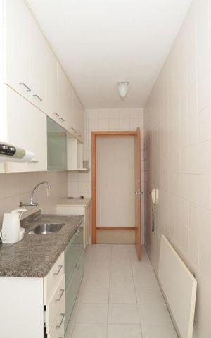 Apartamento para alugar com 62m², 2 quartos e 2 vagasCozinha e Área de Serviço