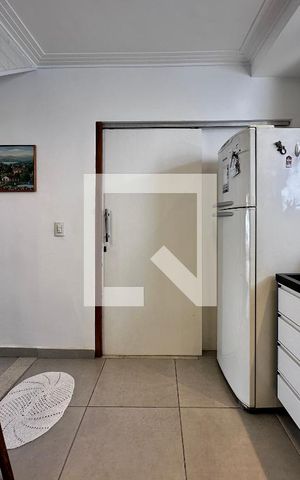 Casa à venda com 130m², 3 quartos e 2 vagas Casa à venda com 130m², 3 quartos e 2 vagasCozinha