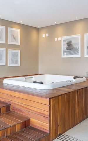 Apartamento à venda com 145m², 3 quartos e 3 vagas Apartamento à venda com 145m², 3 quartos e 3 vagasÁrea comum - Spa