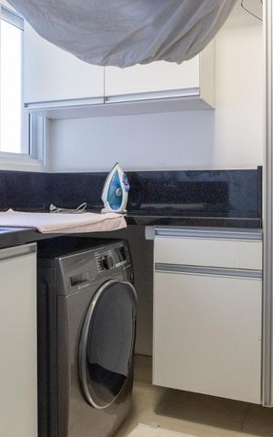 Apartamento à venda com 145m², 3 quartos e 3 vagas Apartamento à venda com 145m², 3 quartos e 3 vagasÁrea de Serviço