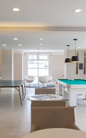 Apartamento à venda com 145m², 3 quartos e 3 vagas Apartamento à venda com 145m², 3 quartos e 3 vagasÁrea comum - Salão de Jogos