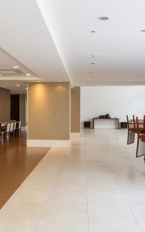 Apartamento à venda com 145m², 3 quartos e 3 vagas Apartamento à venda com 145m², 3 quartos e 3 vagasÁrea comum - Salão de festas