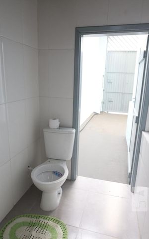 Casa para alugar com 100m², 2 quartos e 3 vagasBanheiro 3