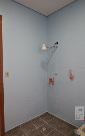 Casa para alugar com 100m², 2 quartos e 3 vagasBanheiro 2
