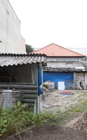 Casa para alugar com 100m², 2 quartos e 3 vagasFundos