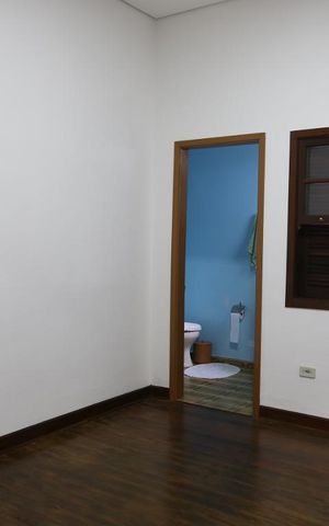 Casa para alugar com 100m², 2 quartos e 3 vagasSuite