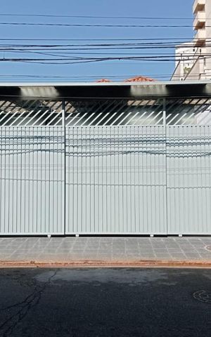 Casa para alugar com 100m², 2 quartos e 3 vagas Casa para alugar com 100m², 2 quartos e 3 vagasFachada