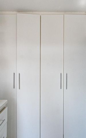 Casa à venda com 104m², 3 quartos e 3 vagas Casa à venda com 104m², 3 quartos e 3 vagasDespensa da Cozinha