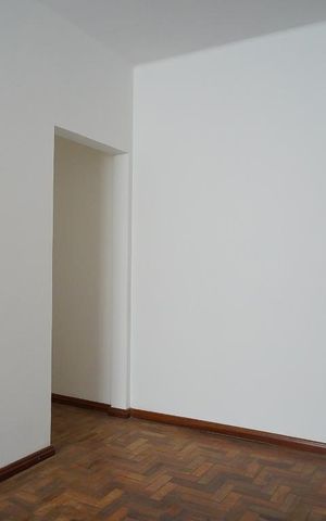 Apartamento à venda com 76m², 2 quartos e sem vagasala 