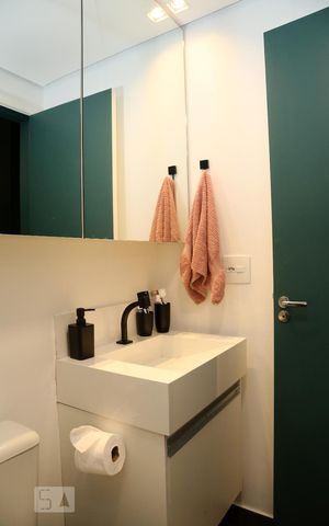 Apartamento à venda com 67m², 2 quartos e 2 vagasBanheiro da Suíte