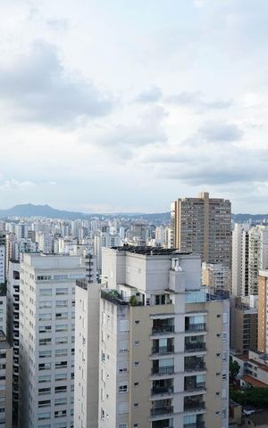 Apartamento à venda com 450m², 3 quartos e 3 vagas Apartamento à venda com 450m², 3 quartos e 3 vagasVista da Suíte