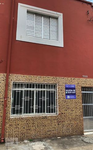 Casa à venda com 80m², 2 quartos e sem vagaFachada