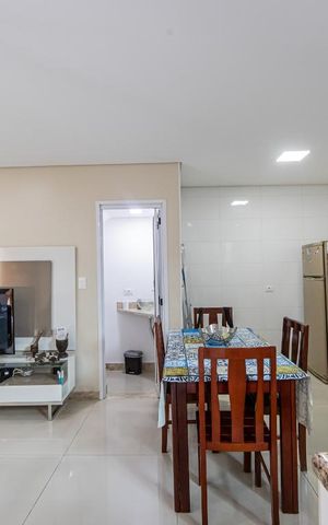 Casa à venda com 90m², 2 quartos e 3 vagas Casa à venda com 90m², 2 quartos e 3 vagasCozinha