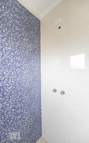 Casa à venda com 90m², 2 quartos e 3 vagas Casa à venda com 90m², 2 quartos e 3 vagasBanheiro Suite 2