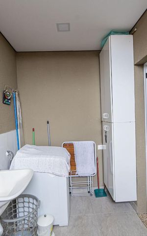 Casa à venda com 90m², 2 quartos e 3 vagas Casa à venda com 90m², 2 quartos e 3 vagasServiço e Churrasqueira