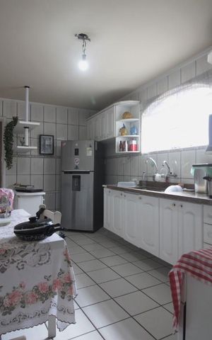 Casa à venda com 130m², 3 quartos e 3 vagasCozinha