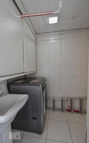 Apartamento à venda com 230m², 3 quartos e 3 vagasLavanderia 