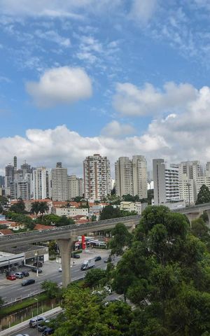 Apartamento à venda com 230m², 3 quartos e 3 vagasVista