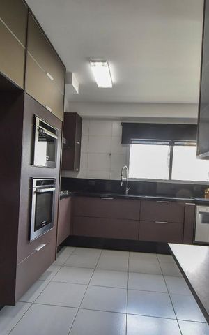 Apartamento à venda com 230m², 3 quartos e 3 vagasCozinha