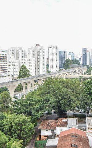 Apartamento à venda com 230m², 3 quartos e 3 vagasVista