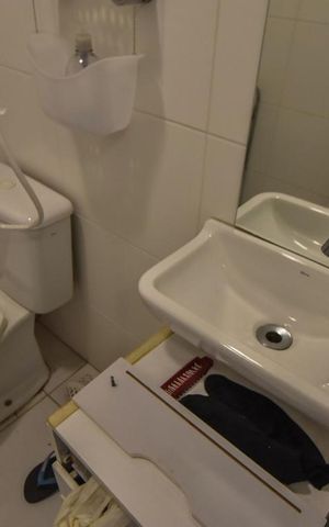 Apartamento à venda com 230m², 3 quartos e 3 vagasBanheiro de Serviços 