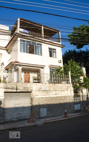 Apartamento à venda com 200m², 3 quartos e 1 vagaFachada