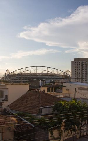 Apartamento à venda com 200m², 3 quartos e 1 vagaSala - Janela