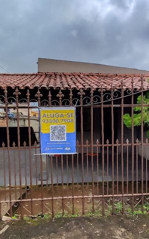 Casa à venda com 120m², 4 quartos e 4 vagasFachada - Plaquinha