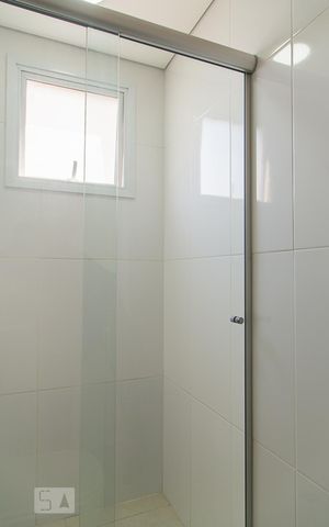 Apartamento para alugar com 67m², 2 quartos e 2 vagas Apartamento para alugar com 67m², 2 quartos e 2 vagasBanheiro social