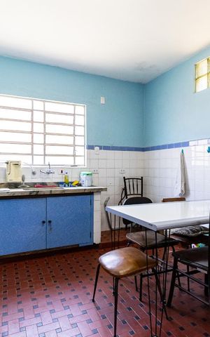 Casa à venda com 200m², 3 quartos e 3 vagas Casa à venda com 200m², 3 quartos e 3 vagasCozinha
