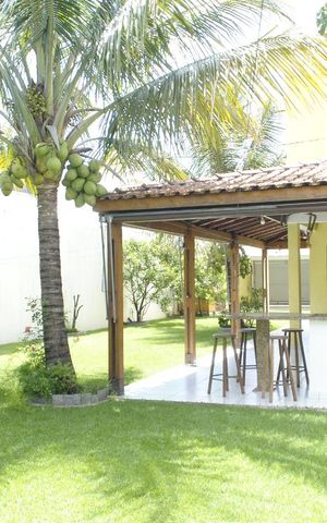 Casa à venda com 390m², 3 quartos e 4 vagasQuintal