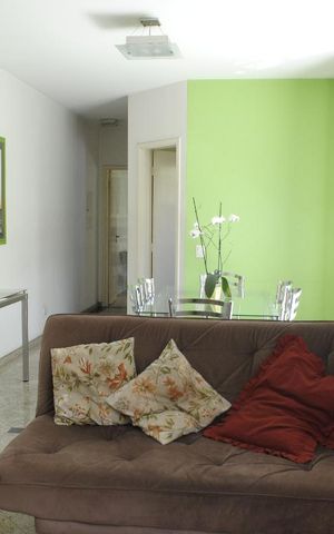 Casa à venda com 390m², 3 quartos e 4 vagasSala