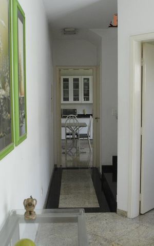Casa à venda com 390m², 3 quartos e 4 vagasSala