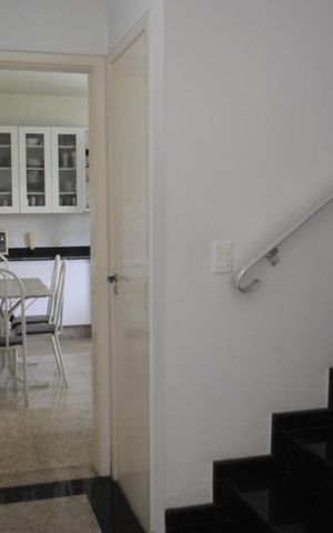 Casa à venda com 390m², 3 quartos e 4 vagasCorredor