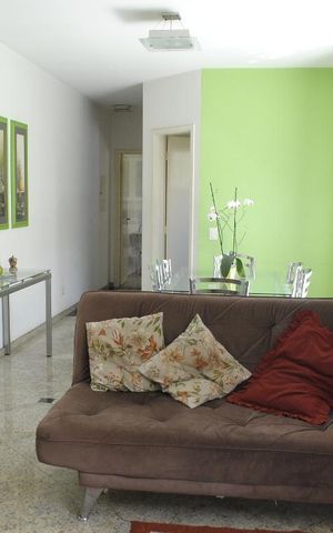Casa à venda com 390m², 3 quartos e 4 vagasSala
