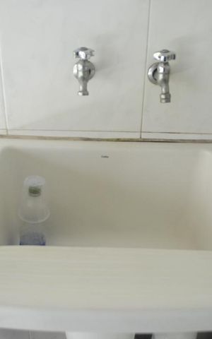 Casa à venda com 390m², 3 quartos e 4 vagasLavanderia (Torneira)