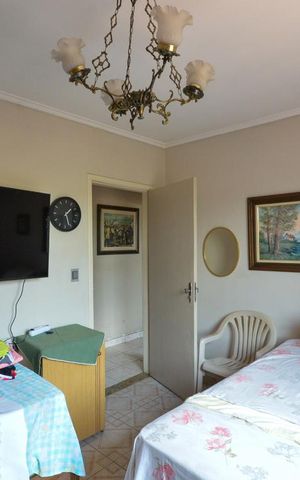 Casa à venda com 320m², 4 quartos e 3 vagas Casa à venda com 320m², 4 quartos e 3 vagasQuarto 2