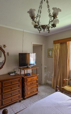 Casa à venda com 320m², 4 quartos e 3 vagas Casa à venda com 320m², 4 quartos e 3 vagasQuarto 3