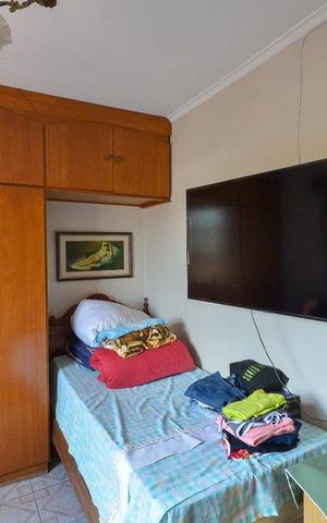 Casa à venda com 320m², 4 quartos e 3 vagas Casa à venda com 320m², 4 quartos e 3 vagasQuarto 2