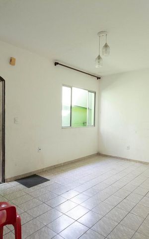 Casa de condomínio à venda com 167m², 2 quartos e 4 vagas Casa de condomínio à venda com 167m², 2 quartos e 4 vagasSala