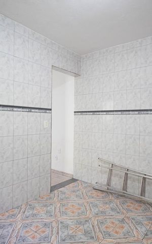 Casa de condomínio à venda com 167m², 2 quartos e 4 vagas Casa de condomínio à venda com 167m², 2 quartos e 4 vagasCozinha