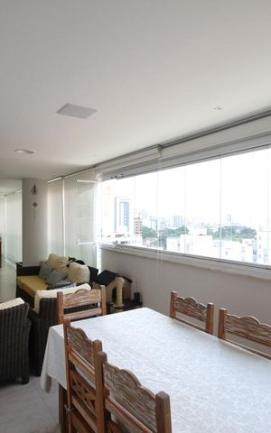 Apartamento à venda com 170m², 3 quartos e 3 vagasVaranda