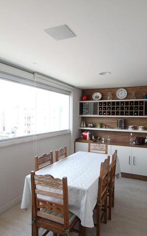Apartamento à venda com 170m², 3 quartos e 3 vagasVaranda