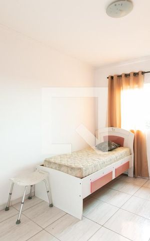 Casa à venda com 180m², 3 quartos e 2 vagas Casa à venda com 180m², 3 quartos e 2 vagasSuite 3