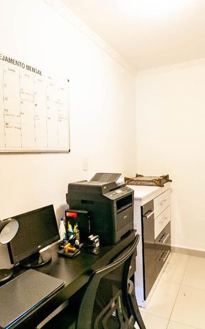 Casa à venda com 123m², 3 quartos e 2 vagas Casa à venda com 123m², 3 quartos e 2 vagasEscritório