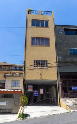 Casa para alugar com 130m², 3 quartos e 1 vagaFachada